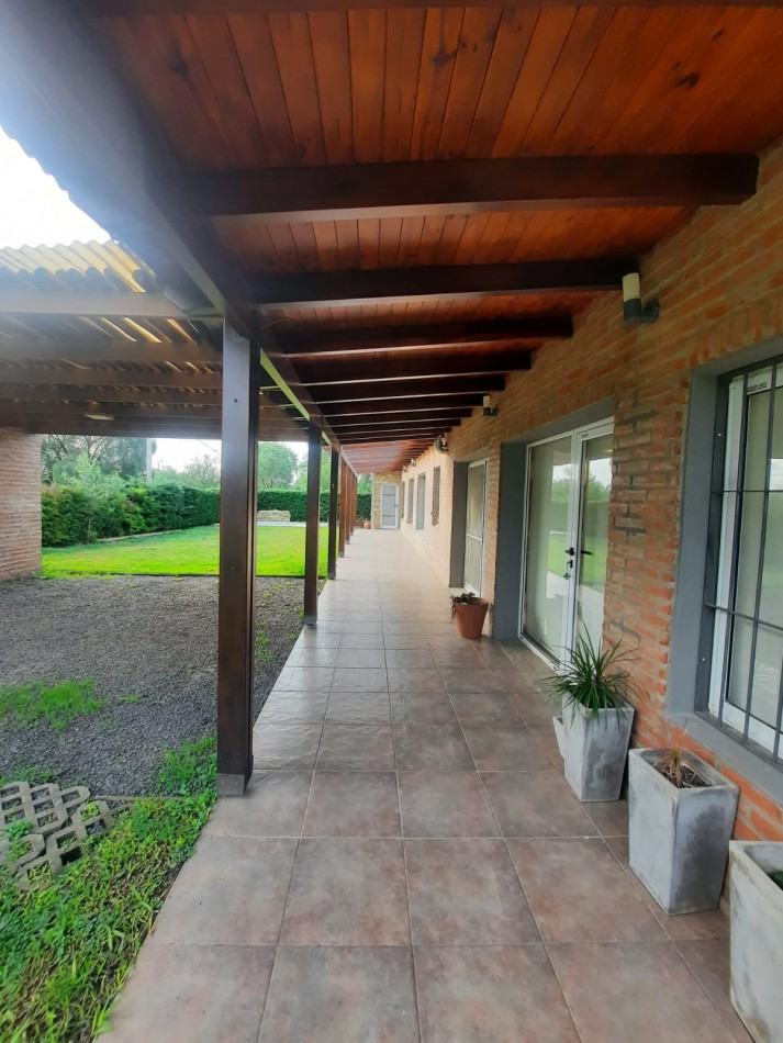 VENTA - CASA QUINTA 3 HABITAIONES - RUTA 18 KM 17.5