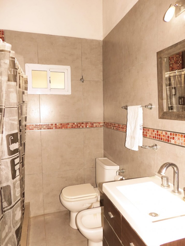 VENTA - CASA 2 HABITACIONES -BARRIO SOLVENCIA SAN BENITO