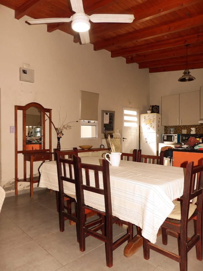 VENTA - CASA 2 HABITACIONES -BARRIO SOLVENCIA SAN BENITO