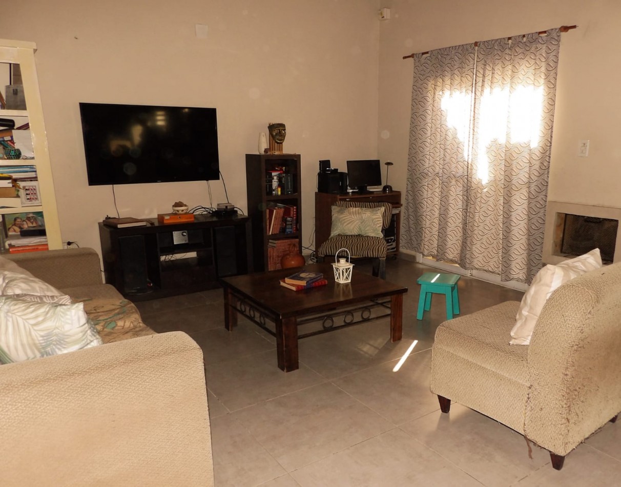 VENTA - CASA 2 HABITACIONES -BARRIO SOLVENCIA SAN BENITO