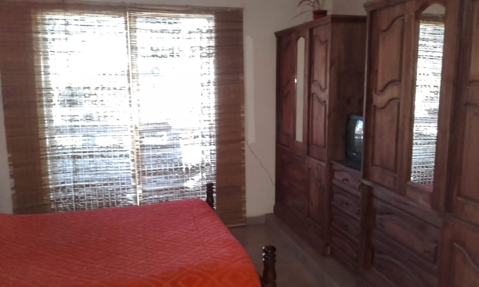 VENTA - CASA 3 HABITACIONES - BLAS PARERA