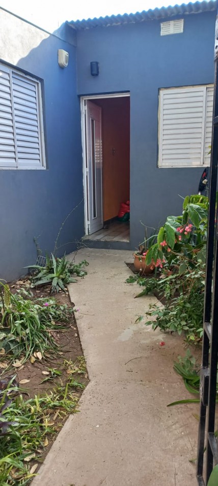 VENTA - CASA 2 HABITACIONES A METROS DE ZANNI