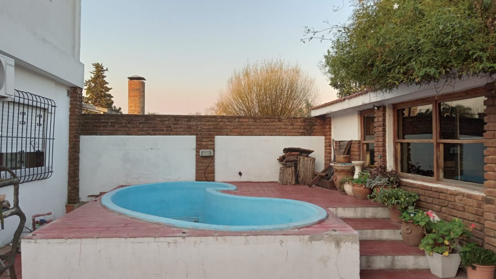 VENTA - CASA 4 HABITACIONES - ZONA SANTA LUCIA