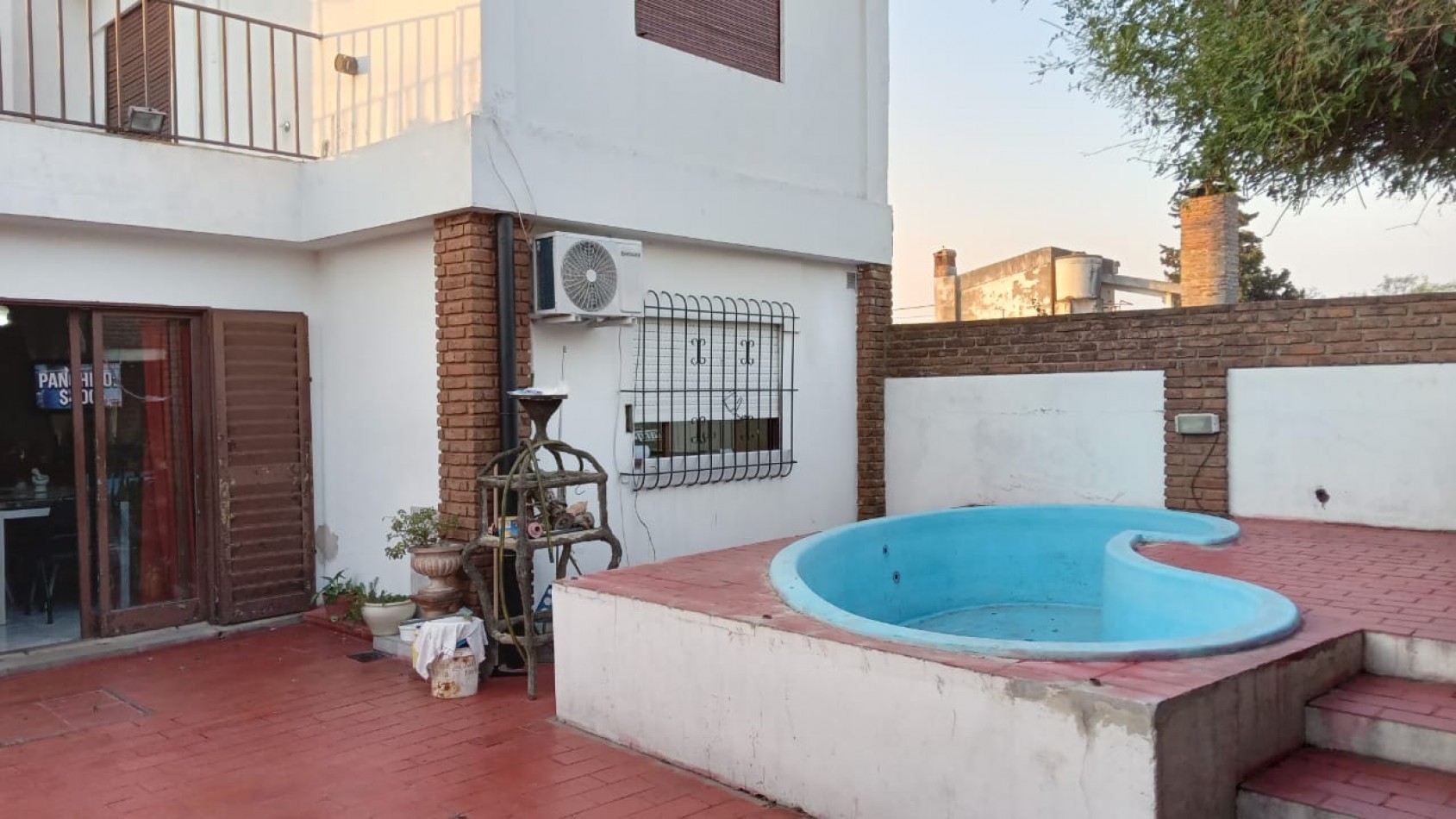 VENTA - CASA 4 HABITACIONES - ZONA SANTA LUCIA