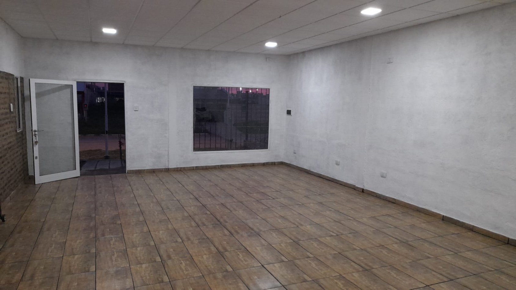 VENTA - LOCAL COMERCIAL - ZONA SAN BENITO