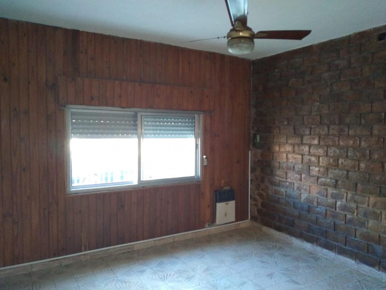 VENTA - DOS CASAS EN PH