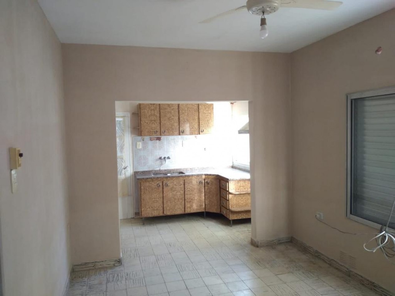 VENTA - DOS CASAS EN PH