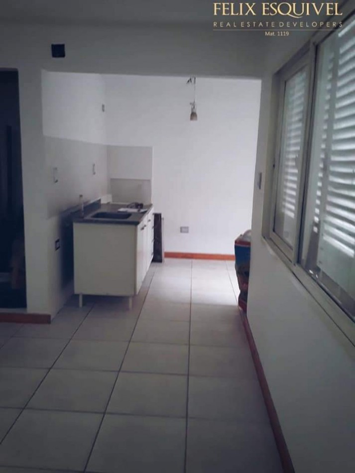 VENTA - CASA 2 HABITACIONES - ZONA PARQUE