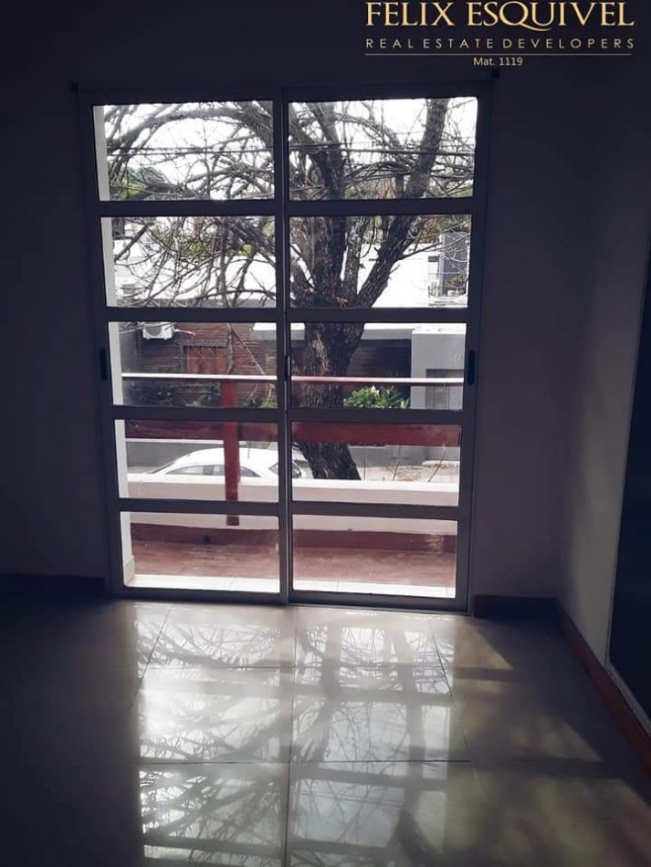 VENTA - CASA 2 HABITACIONES - ZONA PARQUE