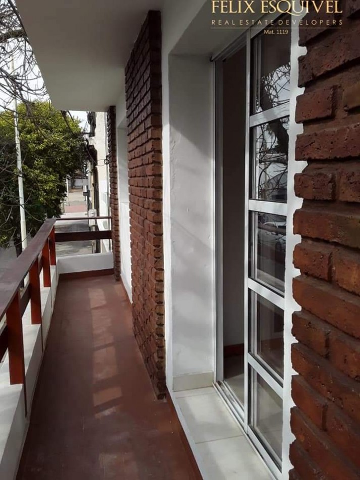 VENTA - CASA 2 HABITACIONES - ZONA PARQUE