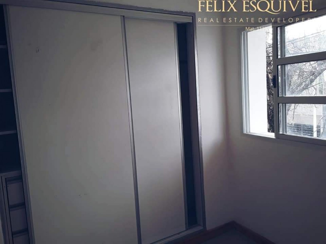 VENTA - CASA 2 HABITACIONES - ZONA PARQUE