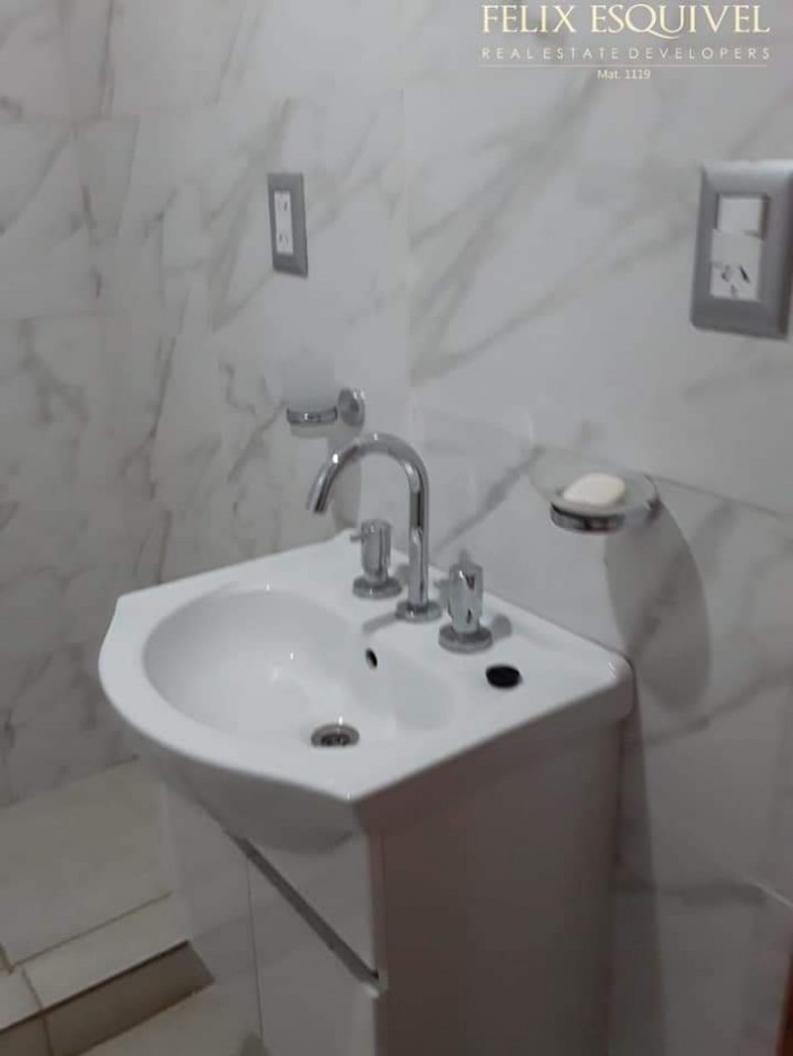 VENTA - CASA 2 HABITACIONES - ZONA PARQUE