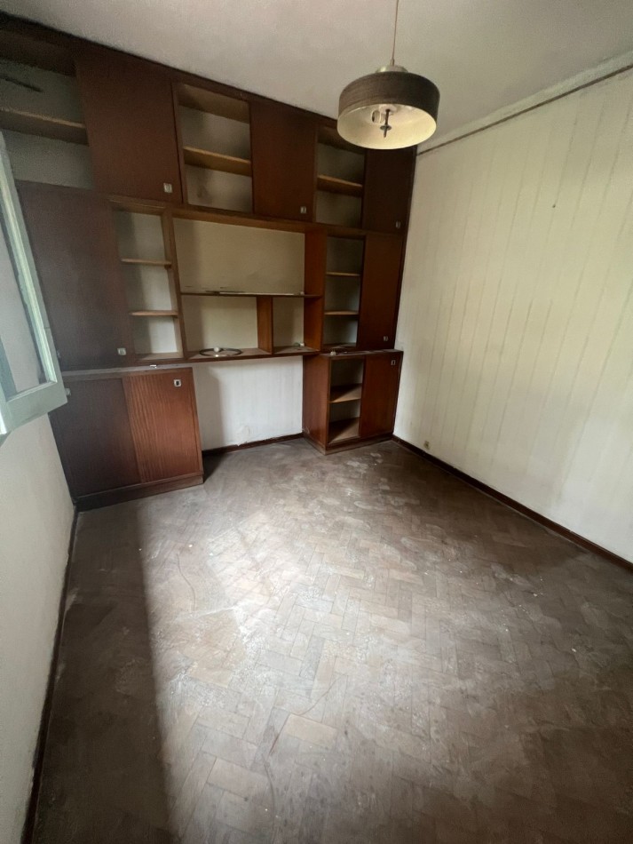 ALQUILER - CASA POSIBILIDAD USO COMERCIAL - ZONA CENTRO / PARQUE