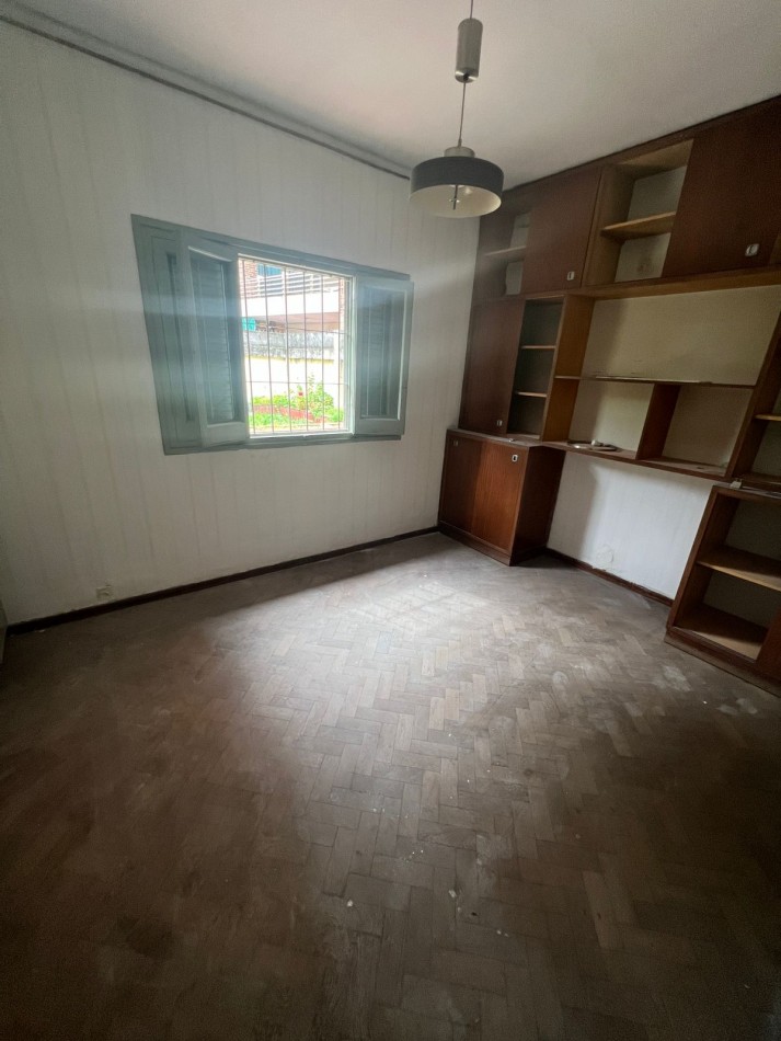 ALQUILER - CASA POSIBILIDAD USO COMERCIAL - ZONA CENTRO / PARQUE