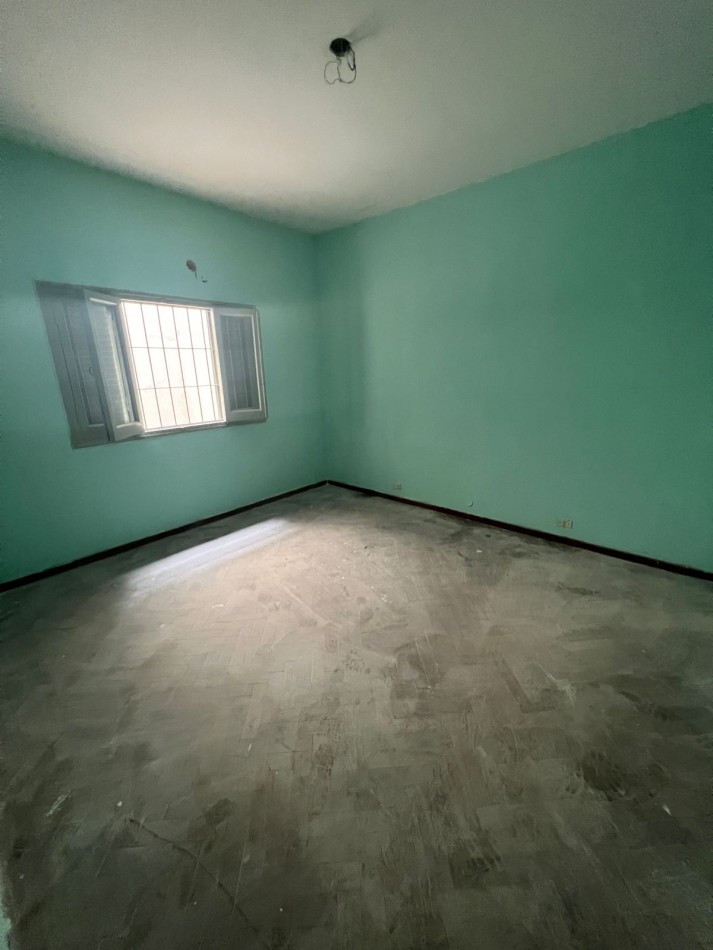 ALQUILER - CASA POSIBILIDAD USO COMERCIAL - ZONA CENTRO / PARQUE