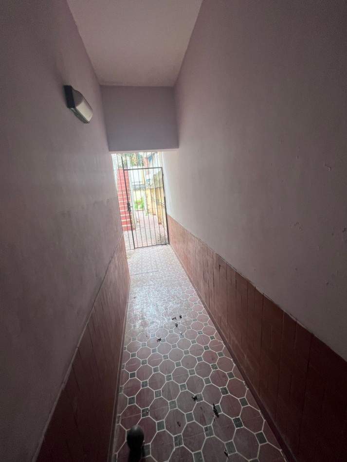 ALQUILER - CASA POSIBILIDAD USO COMERCIAL - ZONA CENTRO / PARQUE
