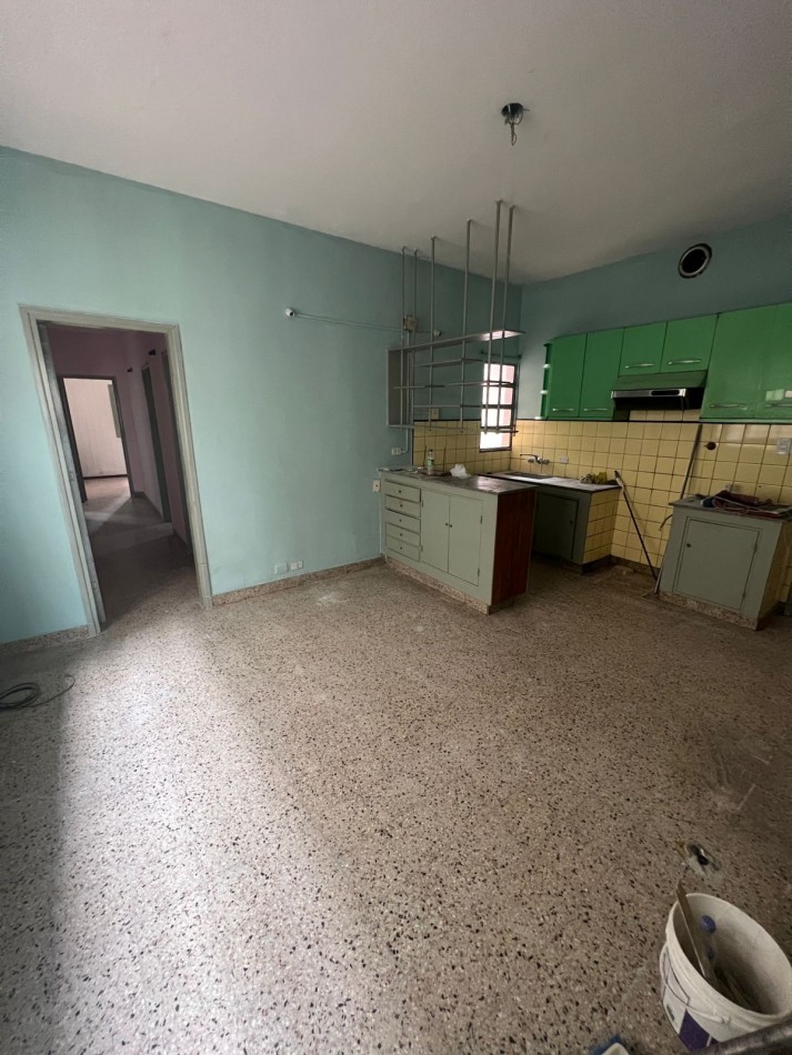 ALQUILER - CASA POSIBILIDAD USO COMERCIAL - ZONA CENTRO / PARQUE