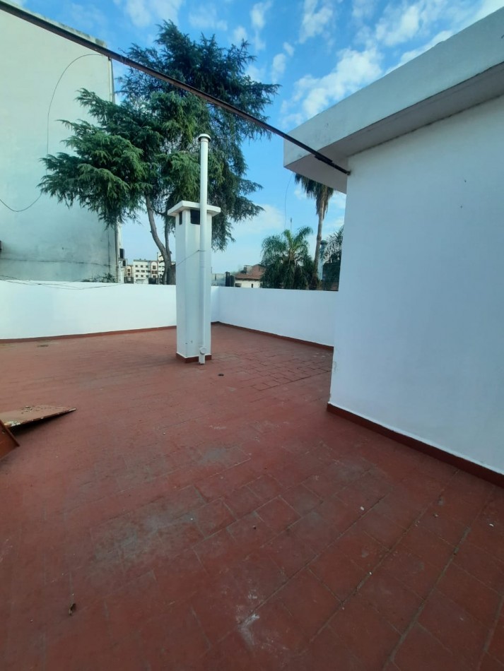 VENTA - PH 4 AMBIENTES - ZONA RAMIREZ & 25 DE MAYO