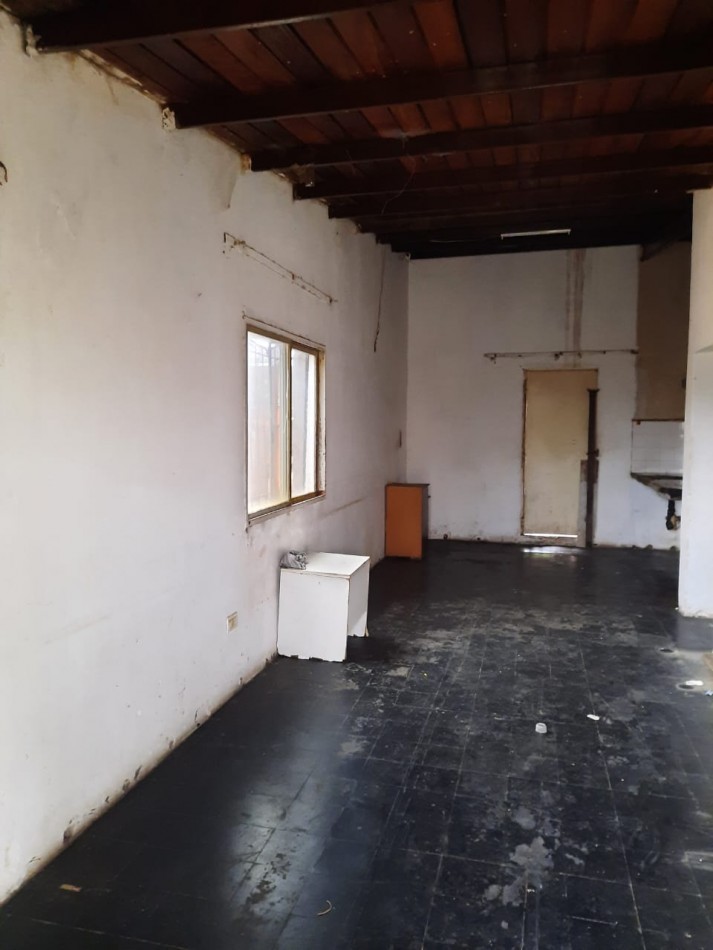 VENTA - DEPARTAMENTO 3 AMBIENTES A RECICLAR - BARRIO ROCAMORA