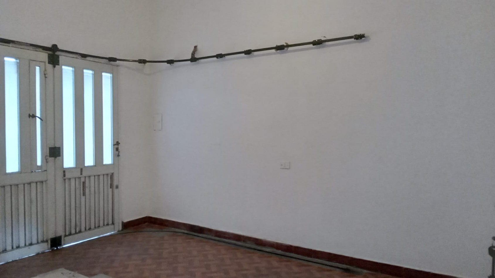 VENTA - CASA 3 HABITACIONES - ZONA CENTRICA