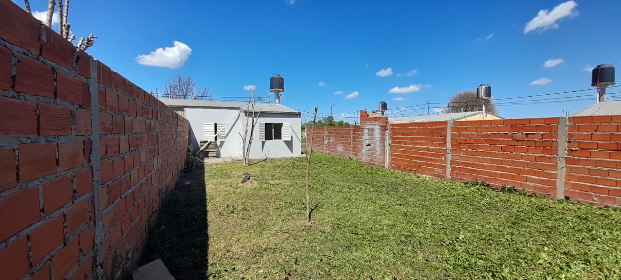 VENTA - CASA EN COLONIA AVELLANEDA
