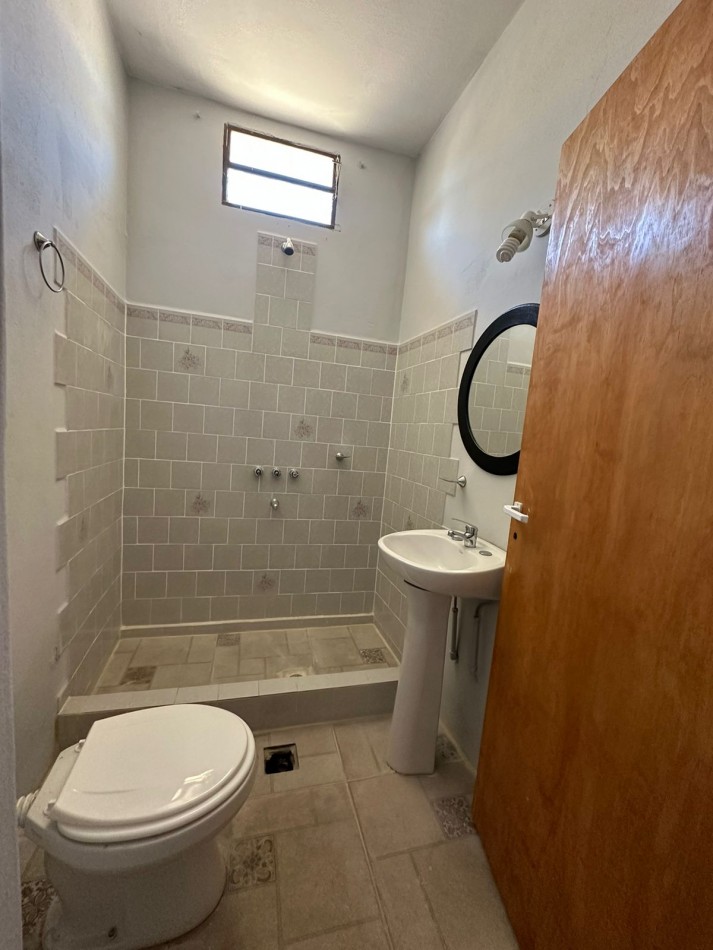 VENTA - CASA 2 HABITACIONES - ZONA AYACUCHO