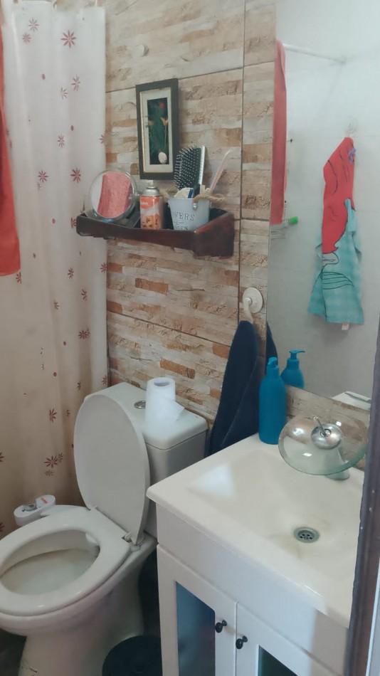 VENTA - CASA 2 HABITACIONES - BARRIO SOLVENCIA SAN BENITO
