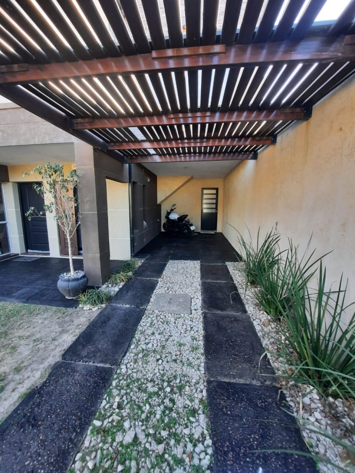 VENTA - CASA 3 HABITACIONES - BARRIO PARACAO