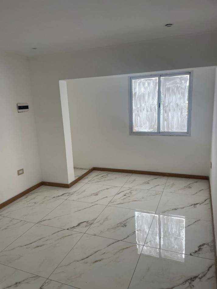 VENTA - DUPLEX 2 HABITACIONES - ZONA BLAS PARERA & CHURRUARIN