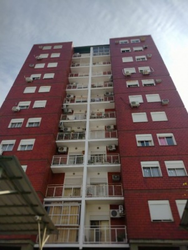 VENTA - DEPTO 3 HBITACIONES - ZONA CENTRO