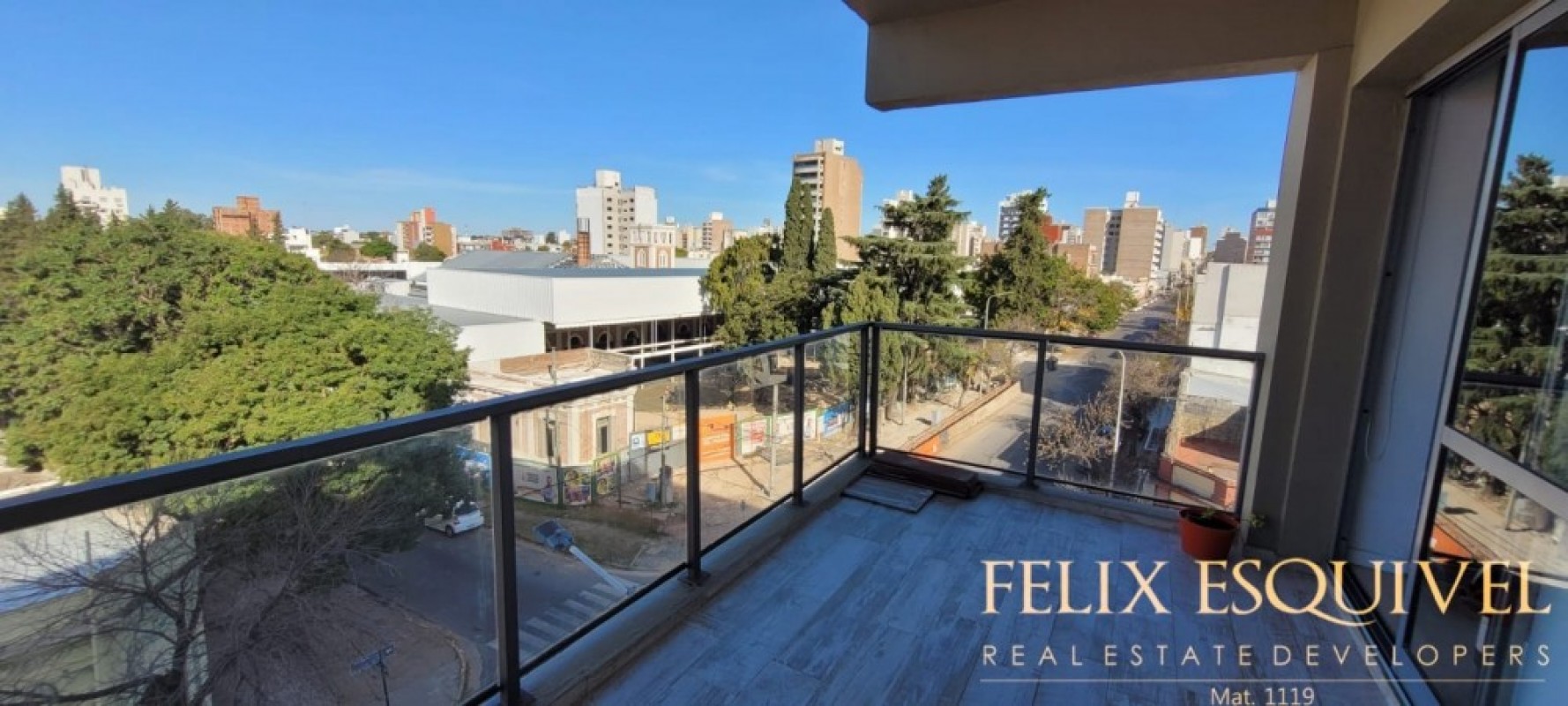 DEPARTAMENTO EN VENTA FRENTE AL PROXIMO SHOPPING