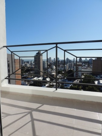 VENTA - DEPARTAMENTO 2 AMBIENTES C/COCHERA - ZONA CENTRICA