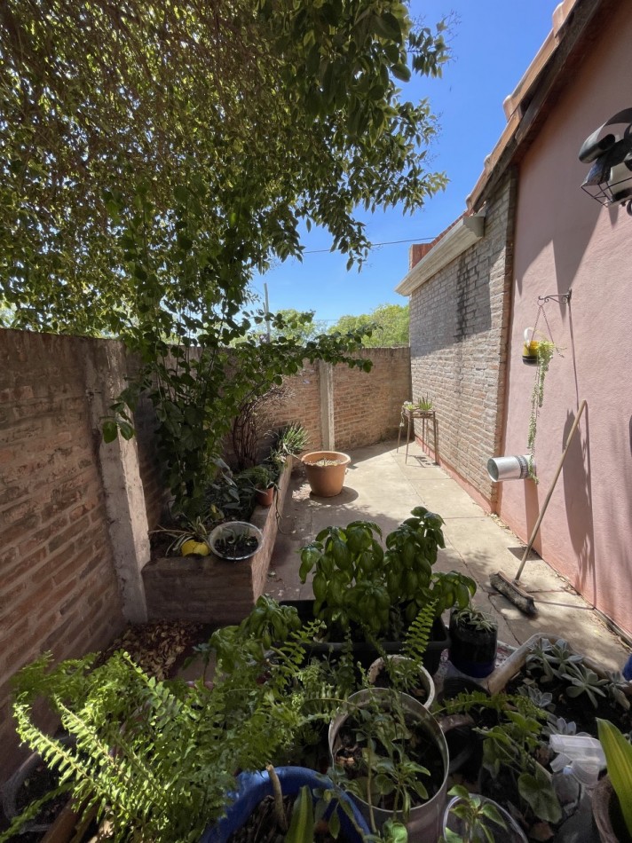 VENTA - CASA DE 3 HABITACIONES - ZONA CLUB NEUQUEN