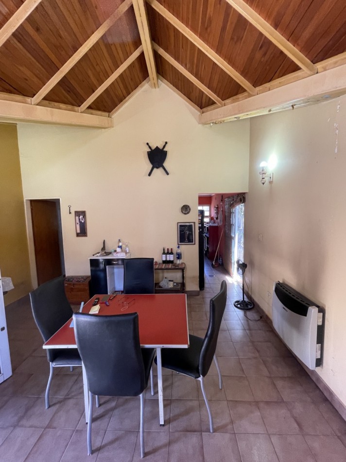 VENTA - CASA DE 3 HABITACIONES - ZONA CLUB NEUQUEN