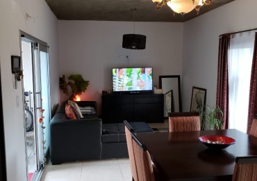 VENTA - CASA 2 HABITACIONES - BARRIO PRIVADO, ZONA TOMA VIEJA