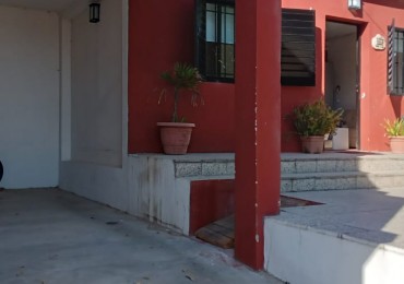 VENTA - CASA 2 HABITACIONES - ZONA GARRIGO Y PROVINCIAS UNIDAS