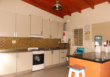 VENTA - CASA 2 HABITACIONES -BARRIO SOLVENCIA SAN BENITO
