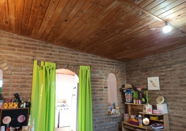 VENTA - CASA 2 HABITACIONES - ZONA SAN BENITO