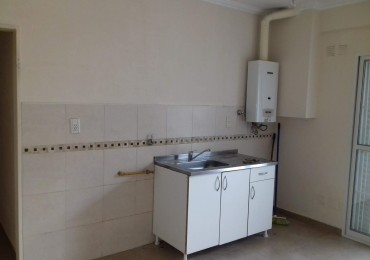 VENTA - DEPARTAMENTO 3 AMBIENTES - ZONA EX HIPODROMO
