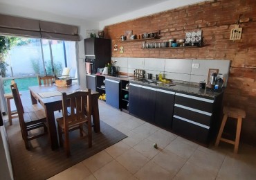 VENTA - CASA 3 HABITACIONES - BARRIO PARACAO