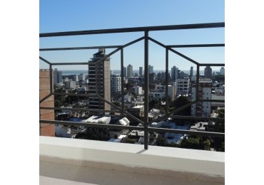 VENTA - DEPARTAMENTO 2 AMBIENTES C/COCHERA - ZONA CENTRICA